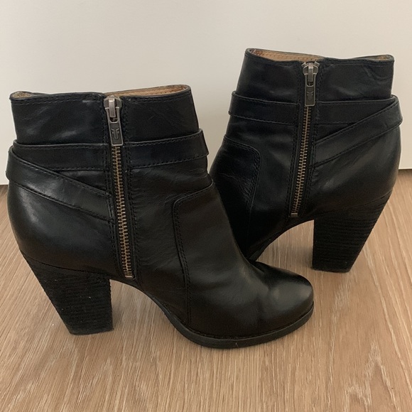 Frye Patty Riding Bootie Black Leather Block Heel Size 6.5 - Picture 5 of 11